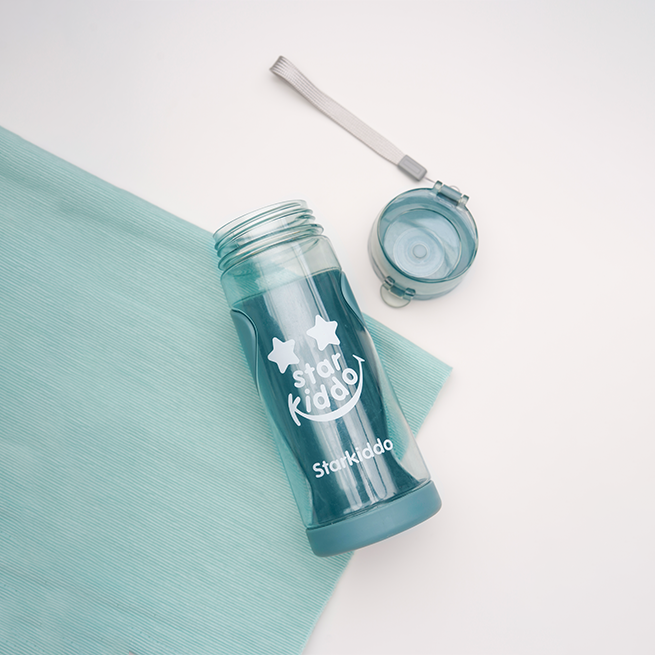 travel water bottle